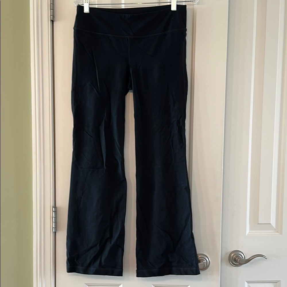 Gap BodyFit Black Flared Yoga Pants - Size Medium